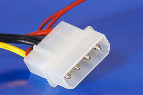 4pin power slot function